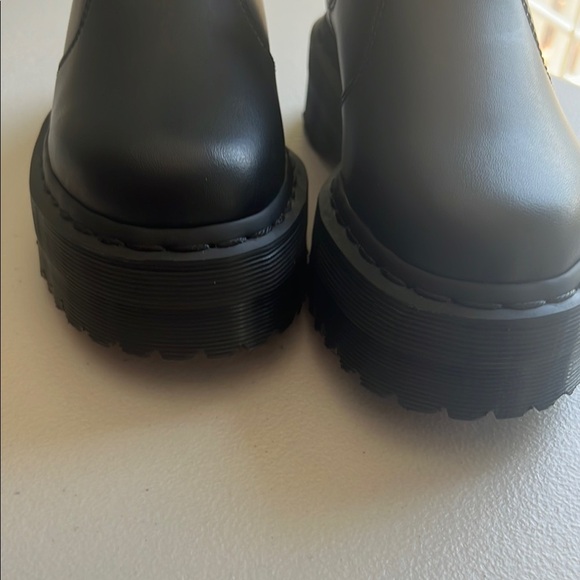 Dr. Martens Vegan Black Combat Boots Sz 5 women’s - Picture 2 of 7